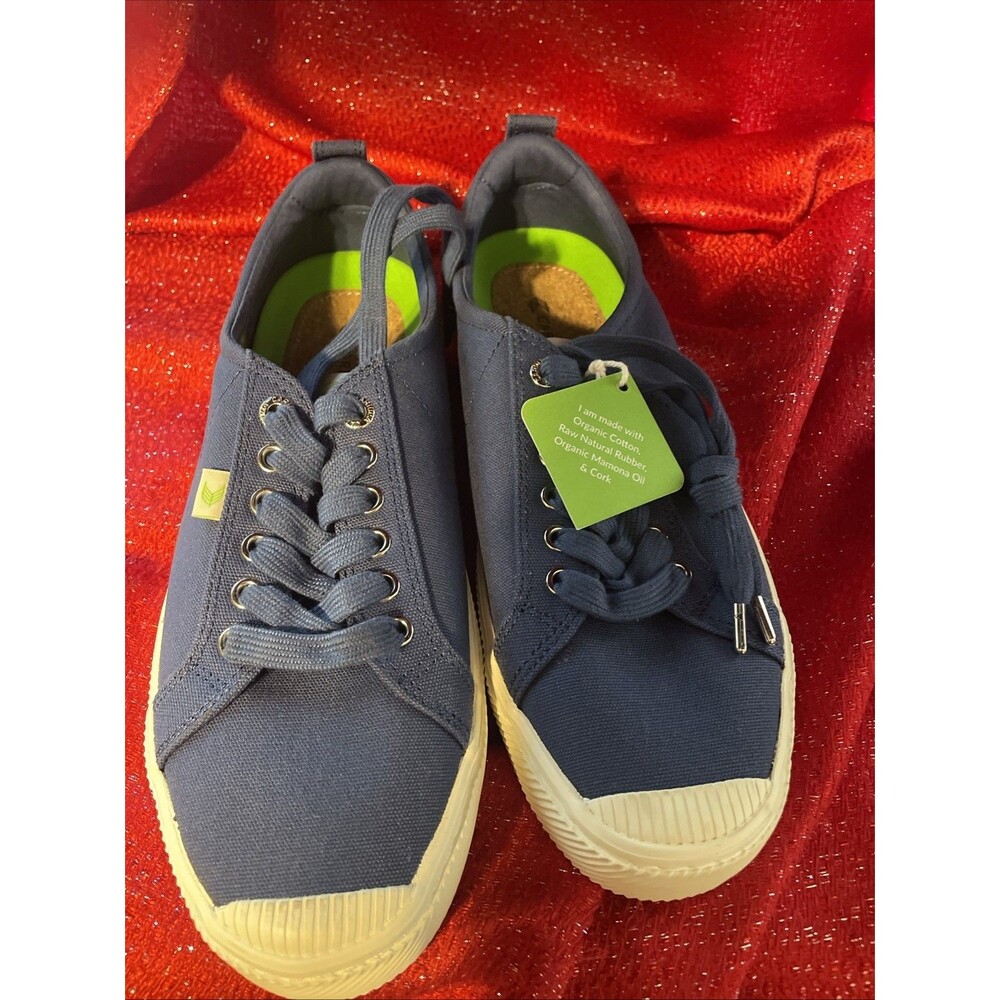 Cariuma OCA Low Navy Blue Canvas Sneakers Men’s Size 10.5 Womens 12 Unisex NEW